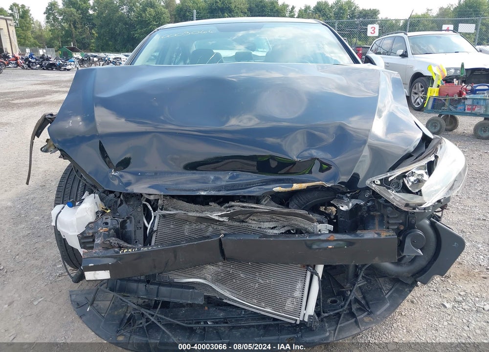2018 HYUNDAI ELANTRA SEL VIN: 5NPD84LF6JH392570