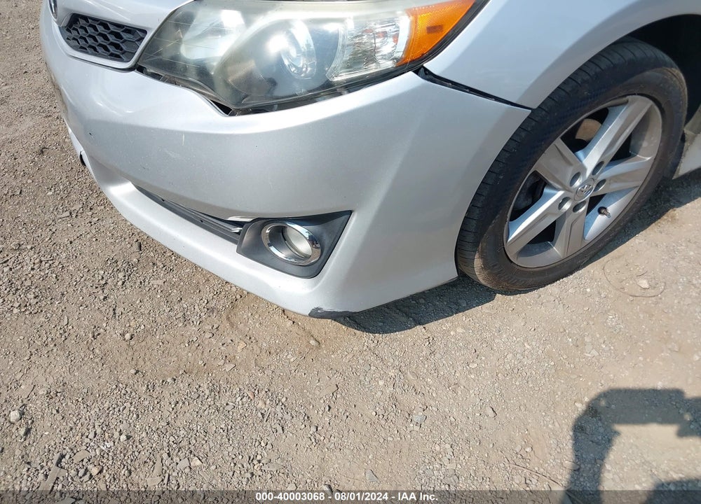 2014 TOYOTA CAMRY SE VIN: 4T1BF1FK7EU454389