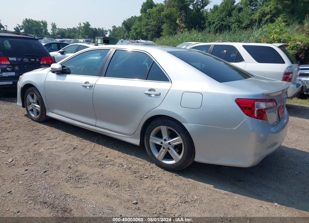 2014 TOYOTA CAMRY SE VIN: 4T1BF1FK7EU454389