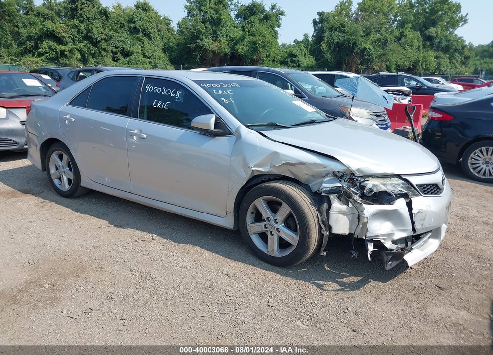 2014 TOYOTA CAMRY SE VIN: 4T1BF1FK7EU454389
