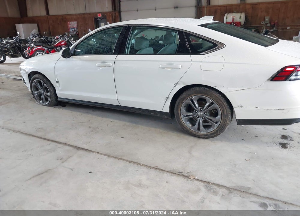 2023 HONDA ACCORD EX VIN: 1HGCY1F32PA013626