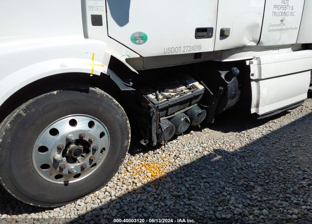 2014 VOLVO VN VNL VIN: 4V4NC9EH2EN173176