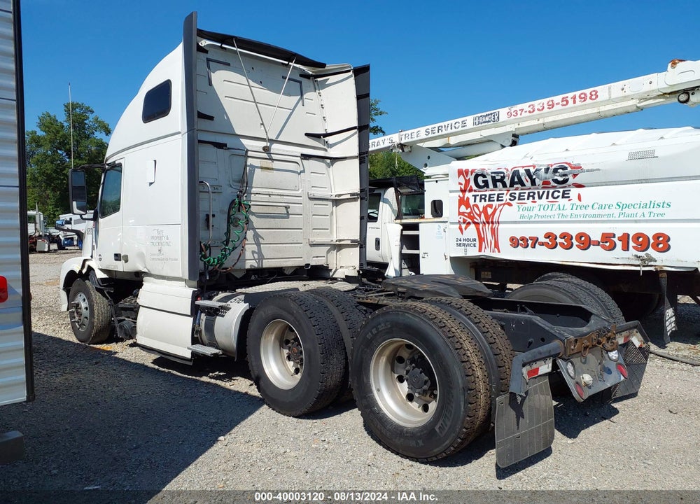 2014 VOLVO VN VNL VIN: 4V4NC9EH2EN173176