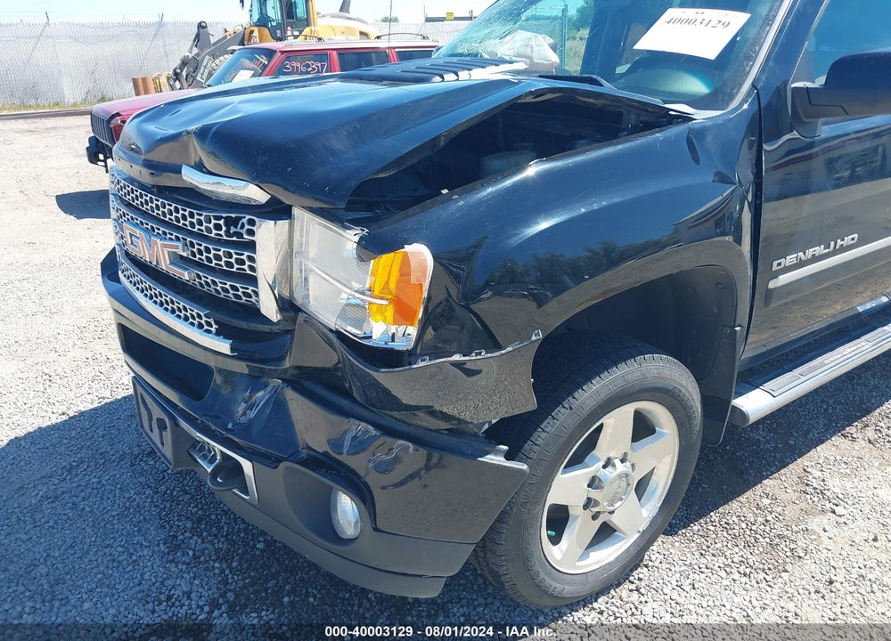 2013 GMC SIERRA 2500HD DENALI VIN: 1GT125EG9DF240183