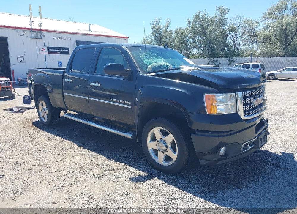 2013 GMC SIERRA 2500HD DENALI VIN: 1GT125EG9DF240183