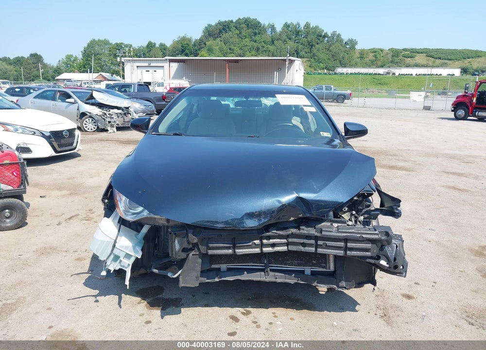 2017 TOYOTA CAMRY LE VIN: 4T1BF1FK8HU745679