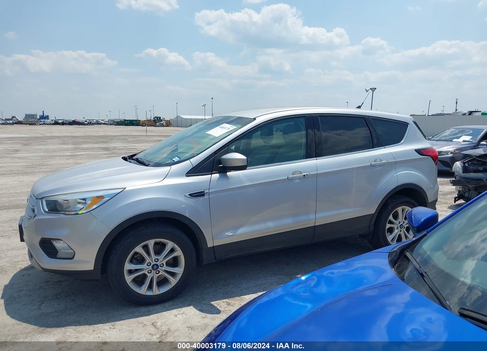 2019 FORD ESCAPE SE VIN: 1FMCU9GD5KUB33262