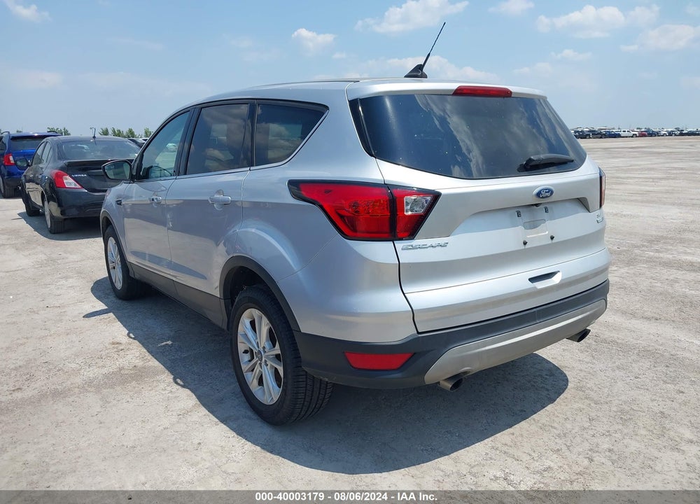 2019 FORD ESCAPE SE VIN: 1FMCU9GD5KUB33262