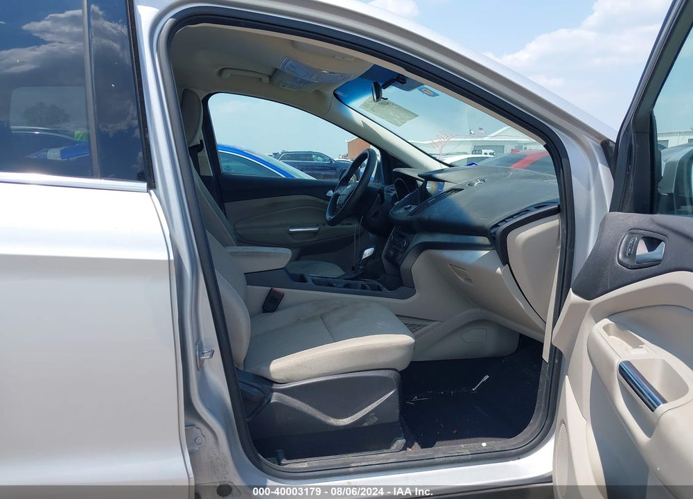 2019 FORD ESCAPE SE VIN: 1FMCU9GD5KUB33262