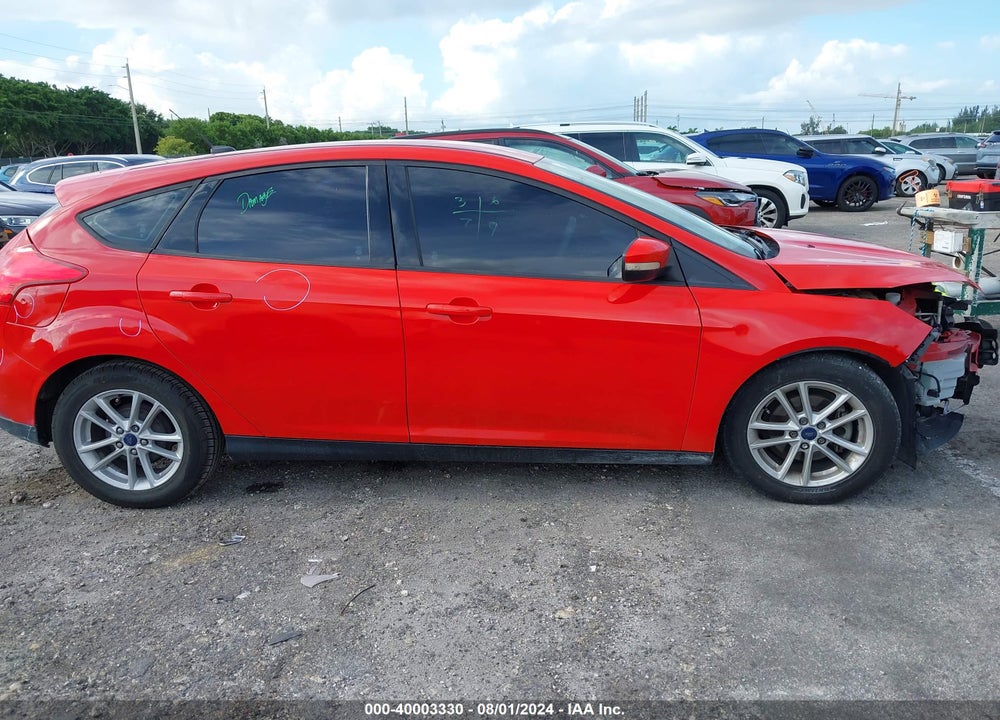 2017 FORD FOCUS SE VIN: 1FADP3K24HL225888