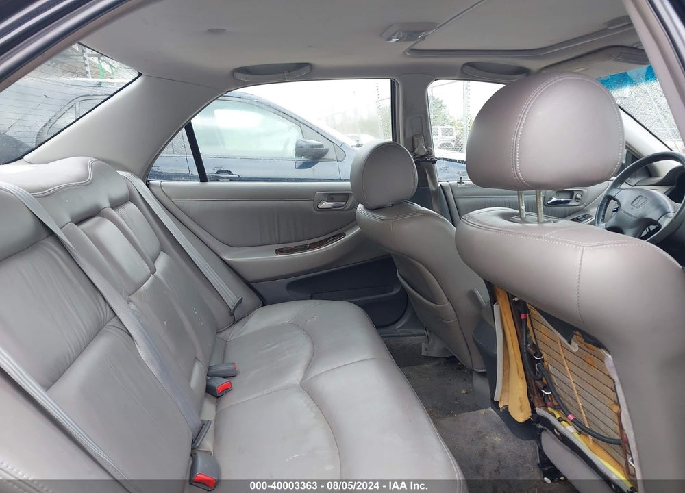 2000 HONDA ACCORD 3.0 EX VIN: 1HGCG1651YA089599