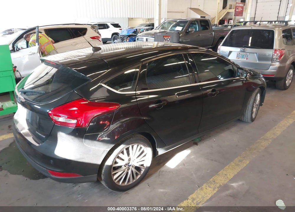 2015 FORD FOCUS TITANIUM VIN: 1FADP3N2XFL358647