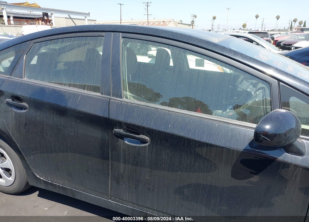 2015 TOYOTA PRIUS TWO VIN: JTDKN3DU8F0445166