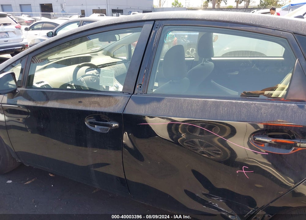 2015 TOYOTA PRIUS TWO VIN: JTDKN3DU8F0445166