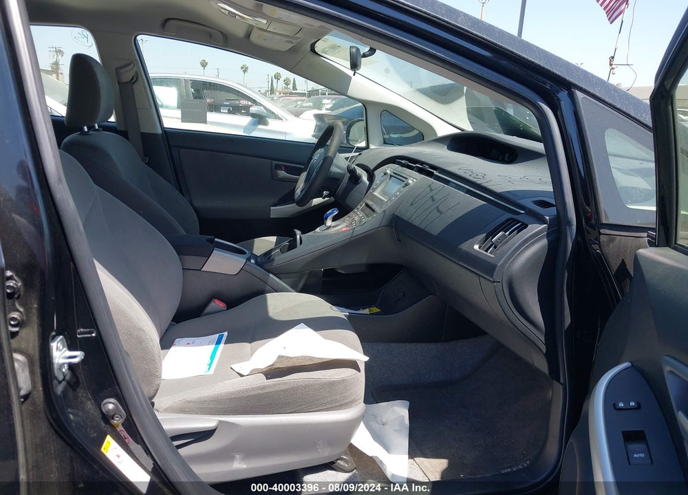 2015 TOYOTA PRIUS TWO VIN: JTDKN3DU8F0445166