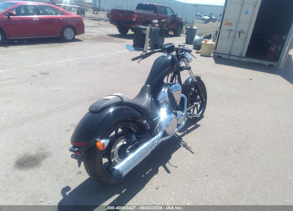 2014 HONDA VT1300 CX VIN: JH2SC61NXEK200397