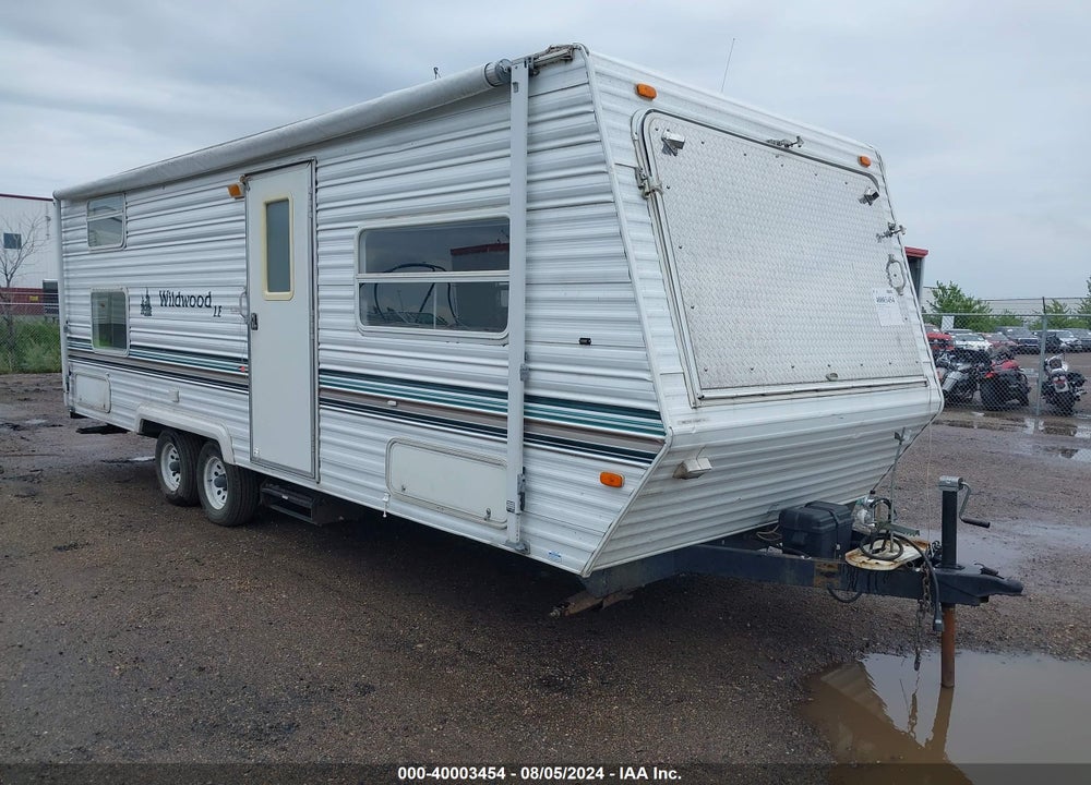 2003 FOREST RIVER WILDWOOD LE 25EX VIN: 4X4TWDA233R330745
