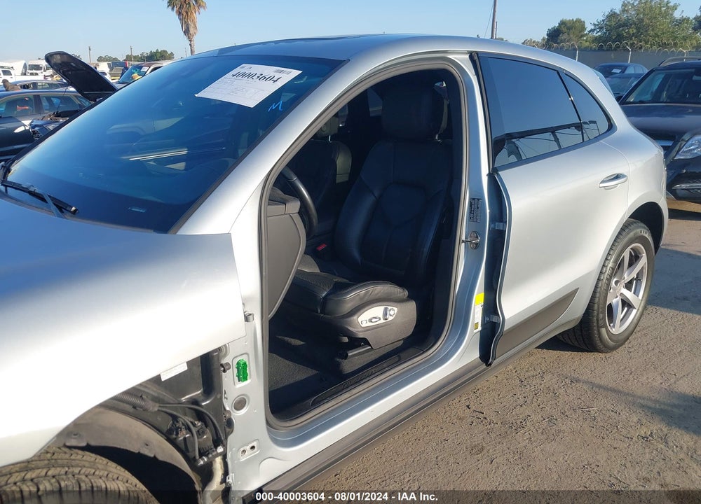 2020 PORSCHE MACAN VIN: WP1AA2A51LLB02450