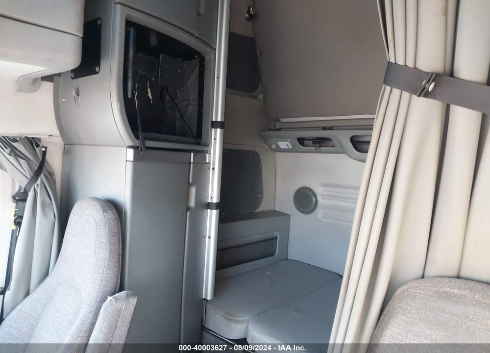 2019 VOLVO VNL 860 VIN: 4V4NC9EH8KN905421