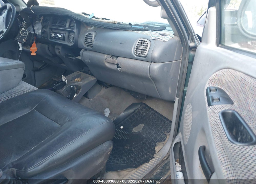 1998 DODGE RAM 1500 ST VIN: 3B7HC13Z5WG211466