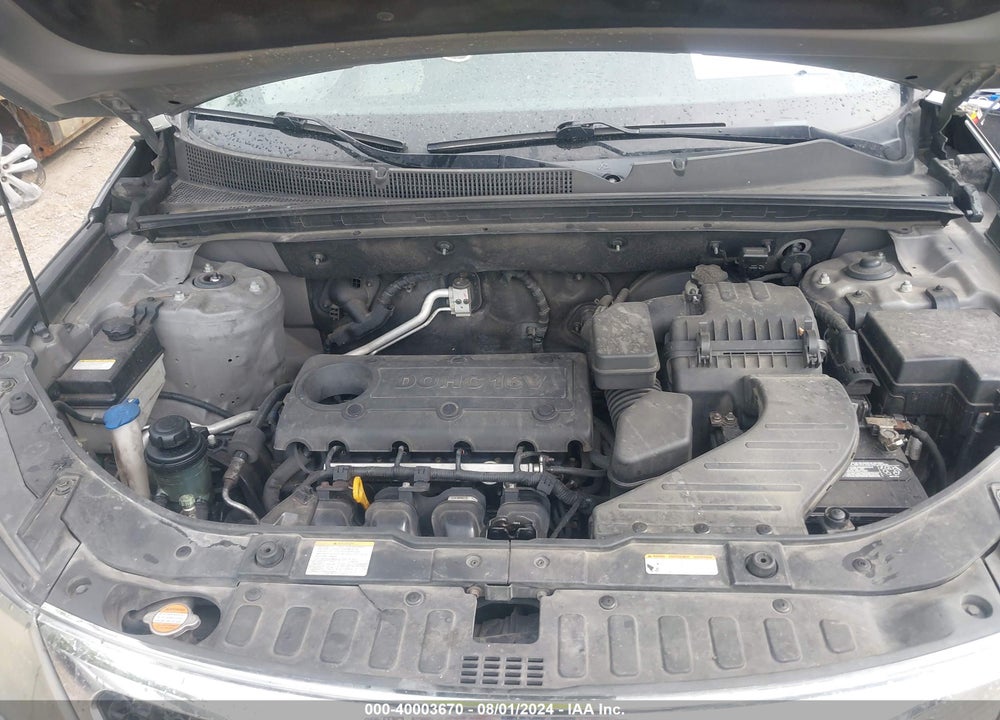2011 KIA SORENTO LX VIN: 5XYKT4A17BG022623