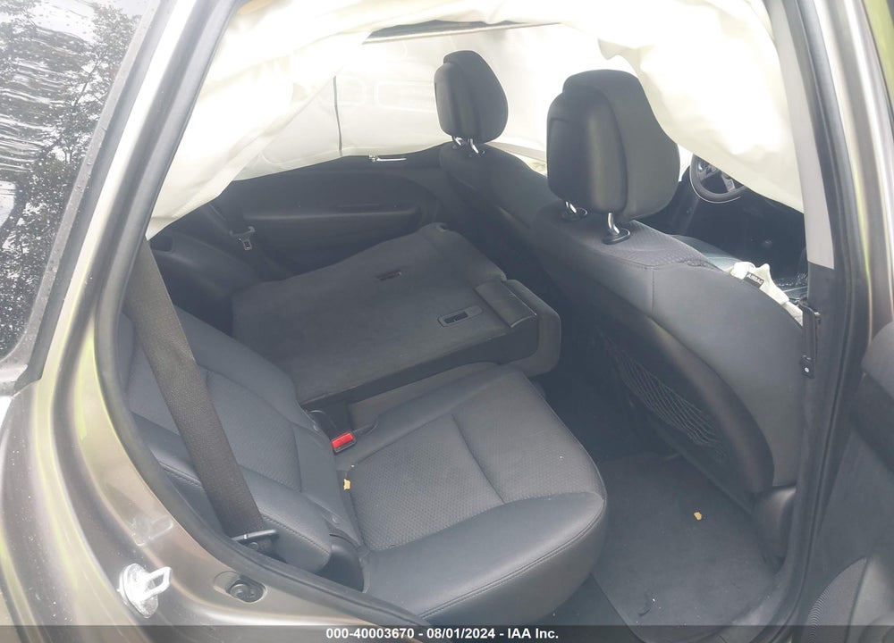 2011 KIA SORENTO LX VIN: 5XYKT4A17BG022623
