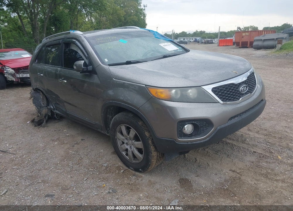 2011 KIA SORENTO LX VIN: 5XYKT4A17BG022623