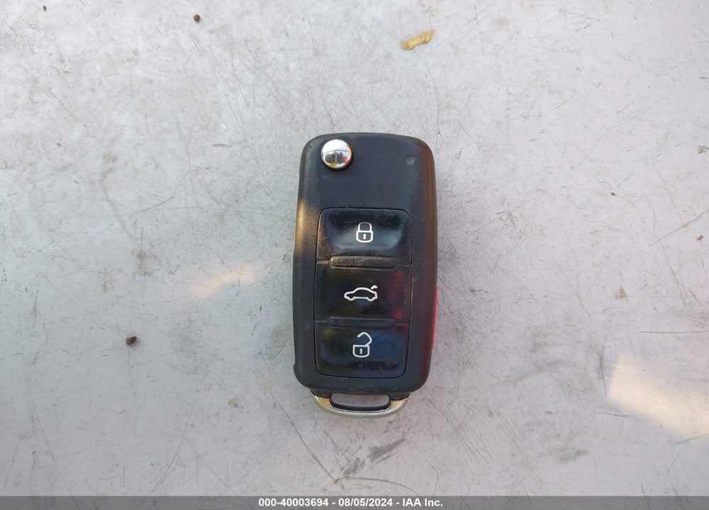 2015 VOLKSWAGEN JETTA 2.0L TDI SE VIN: 3VW3A7AJ8FM260840