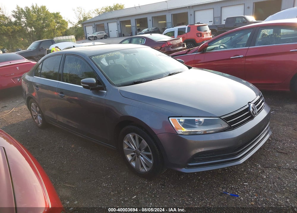 2015 VOLKSWAGEN JETTA 2.0L TDI SE VIN: 3VW3A7AJ8FM260840