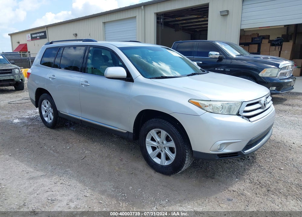 2013 TOYOTA HIGHLANDER BASE PLUS V6 VIN: 5TDZK3EH7DS096312