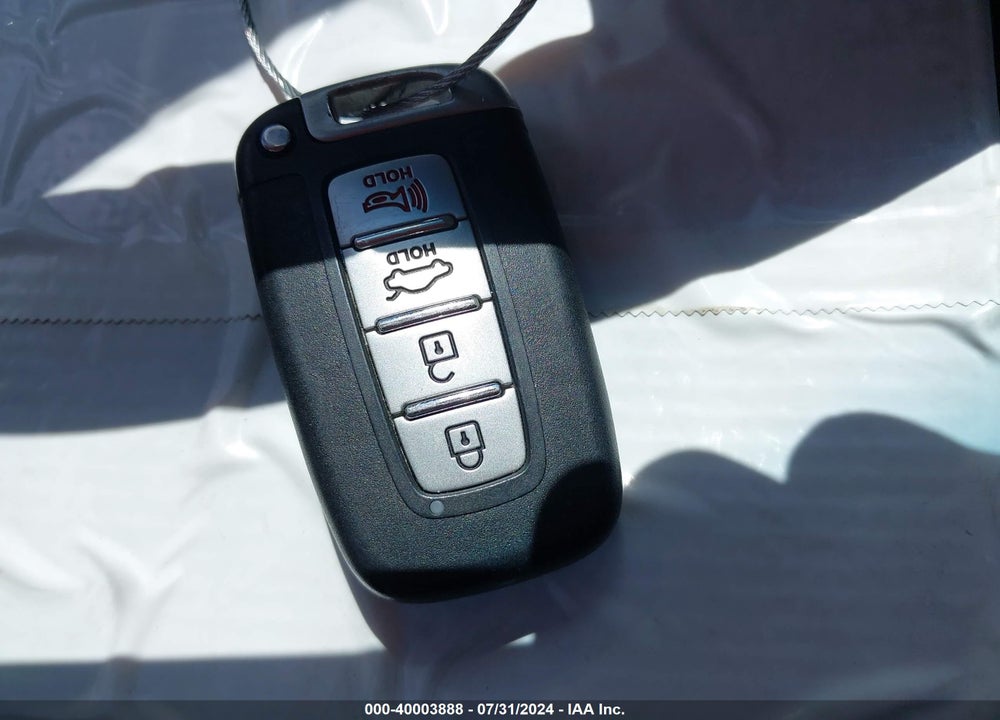 2011 HYUNDAI SONATA LIMITED VIN: 5NPEC4AC2BH218900