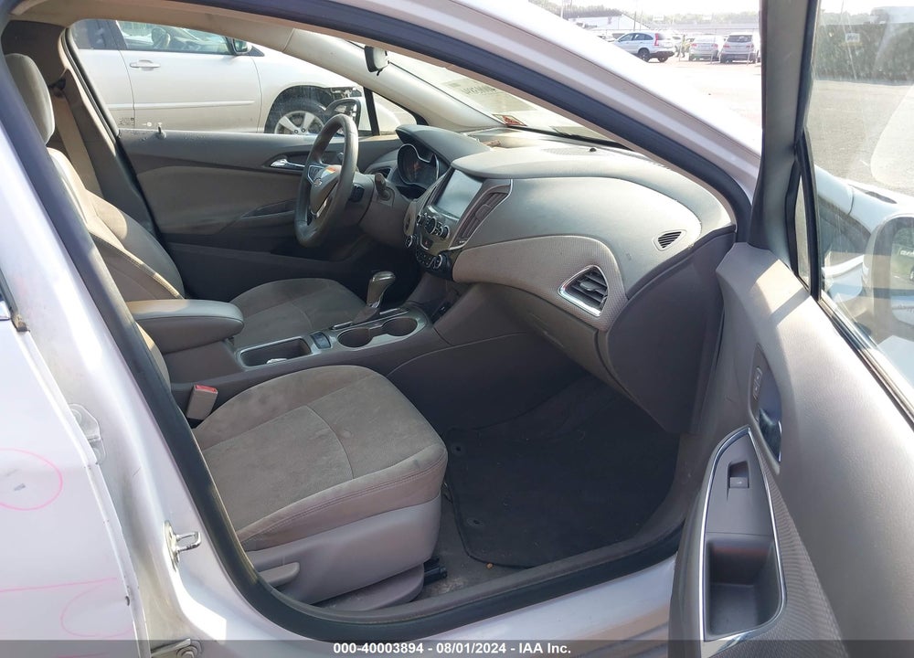 2017 CHEVROLET CRUZE LT AUTO VIN: 1G1BE5SM4H7108608