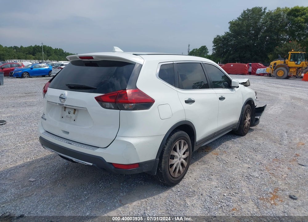 2018 NISSAN ROGUE S VIN: 5N1AT2MT4JC755725