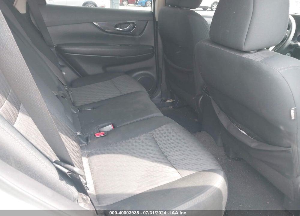 2018 NISSAN ROGUE S VIN: 5N1AT2MT4JC755725