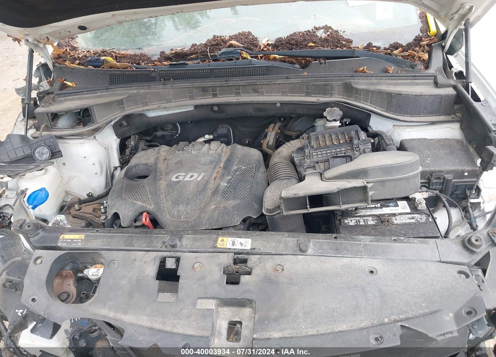 2013 HYUNDAI SANTA FE VIN: 5XYZUDLB1DG042189