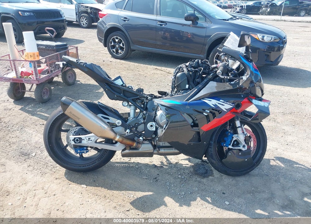 2024 BMW M 1000 RR VIN: WB10P0304R6J56671