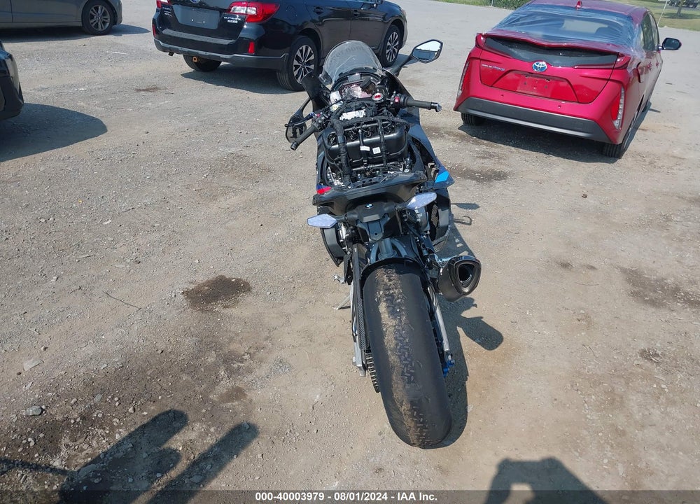 2024 BMW M 1000 RR VIN: WB10P0304R6J56671