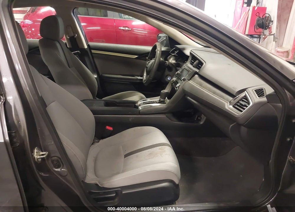 2017 HONDA CIVIC LX VIN: 2HGFC2F58HH564455