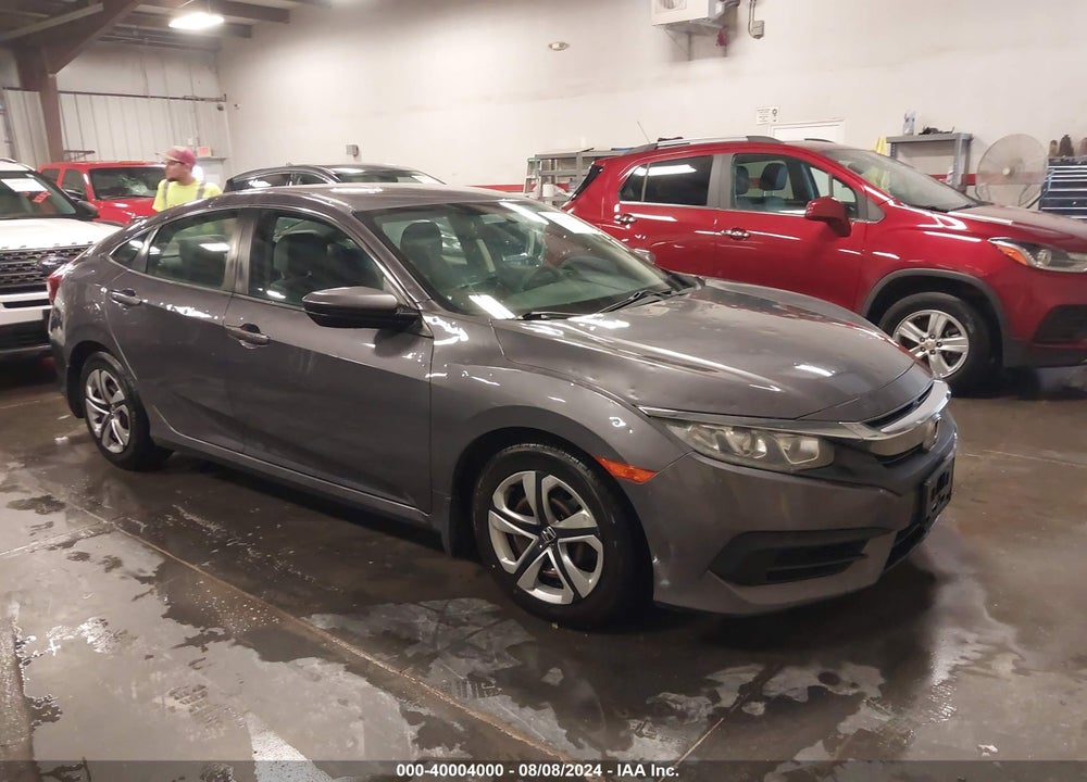 2017 HONDA CIVIC LX VIN: 2HGFC2F58HH564455