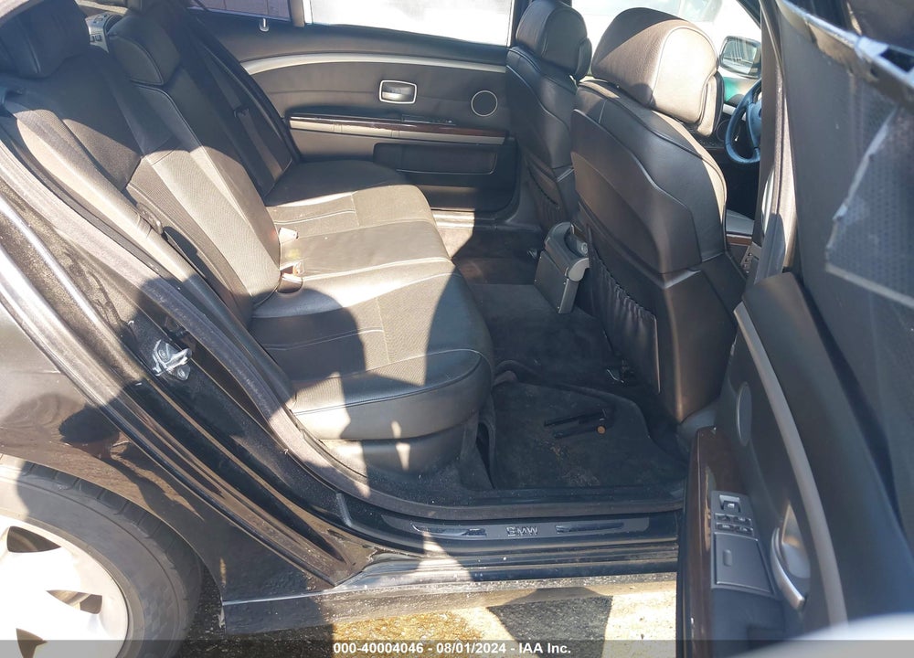 2007 BMW 750LI VIN: WBAHN83527DT72692