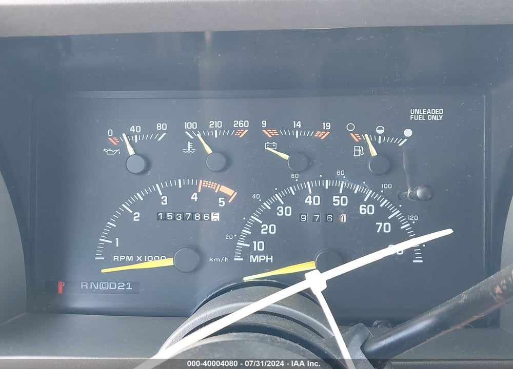 1994 CHEVROLET SUBURBAN K1500 VIN: 1GNFK16K2RJ337643