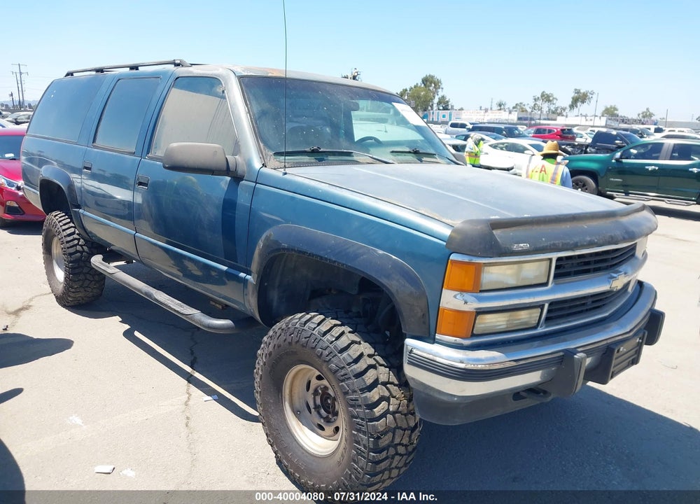 1994 CHEVROLET SUBURBAN K1500 VIN: 1GNFK16K2RJ337643