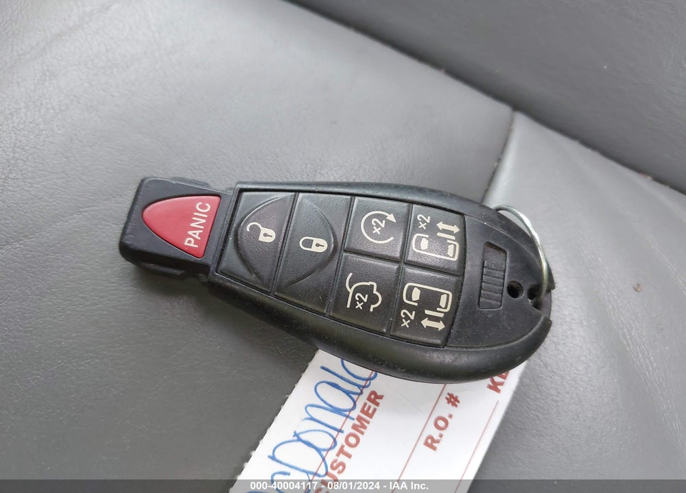 2010 VOLKSWAGEN ROUTAN VIN: 2V4RW5DX0AR245842