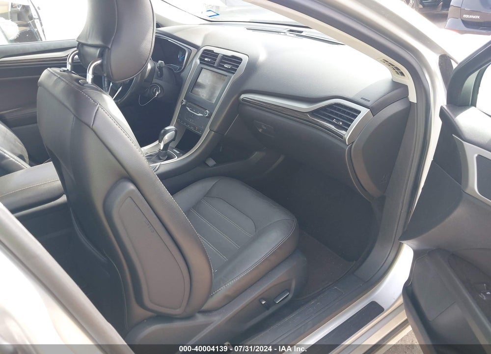2013 FORD FUSION SE VIN: 3FA6P0HR8DR241681