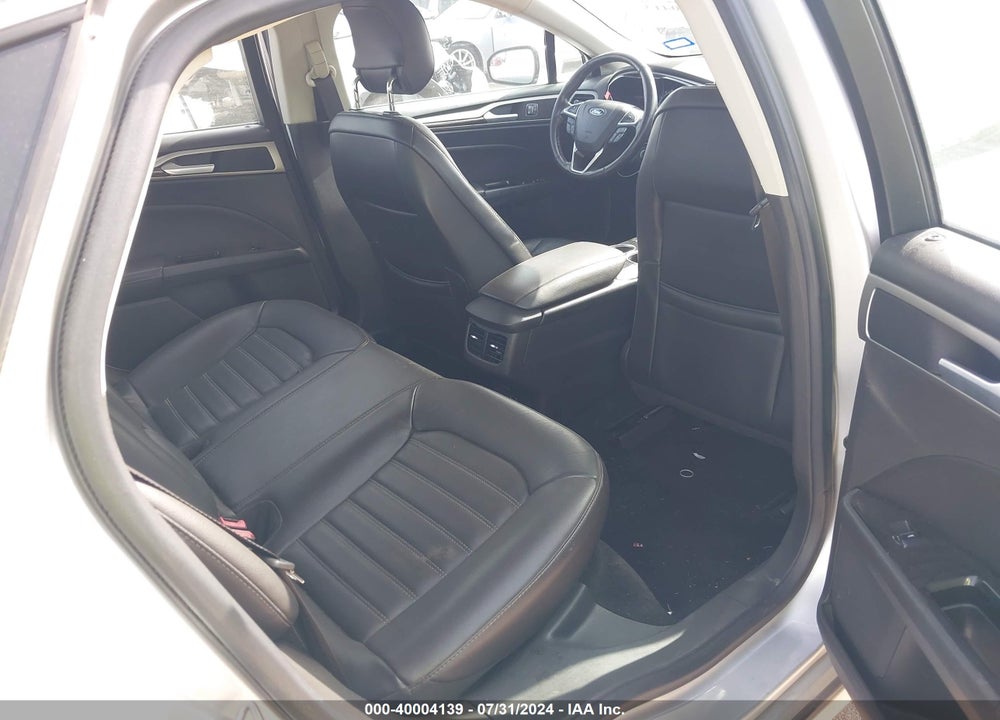 2013 FORD FUSION SE VIN: 3FA6P0HR8DR241681