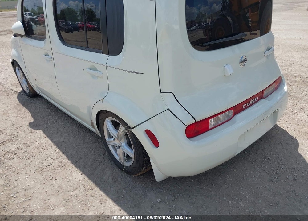 2011 NISSAN CUBE 1.8SL VIN: JN8AZ2KR6BT213638