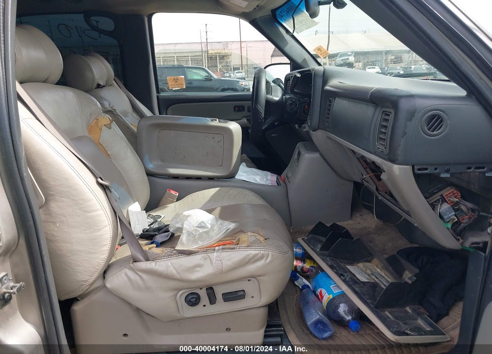 2002 CHEVROLET TAHOE LT VIN: 1GNEK13Z02J321654