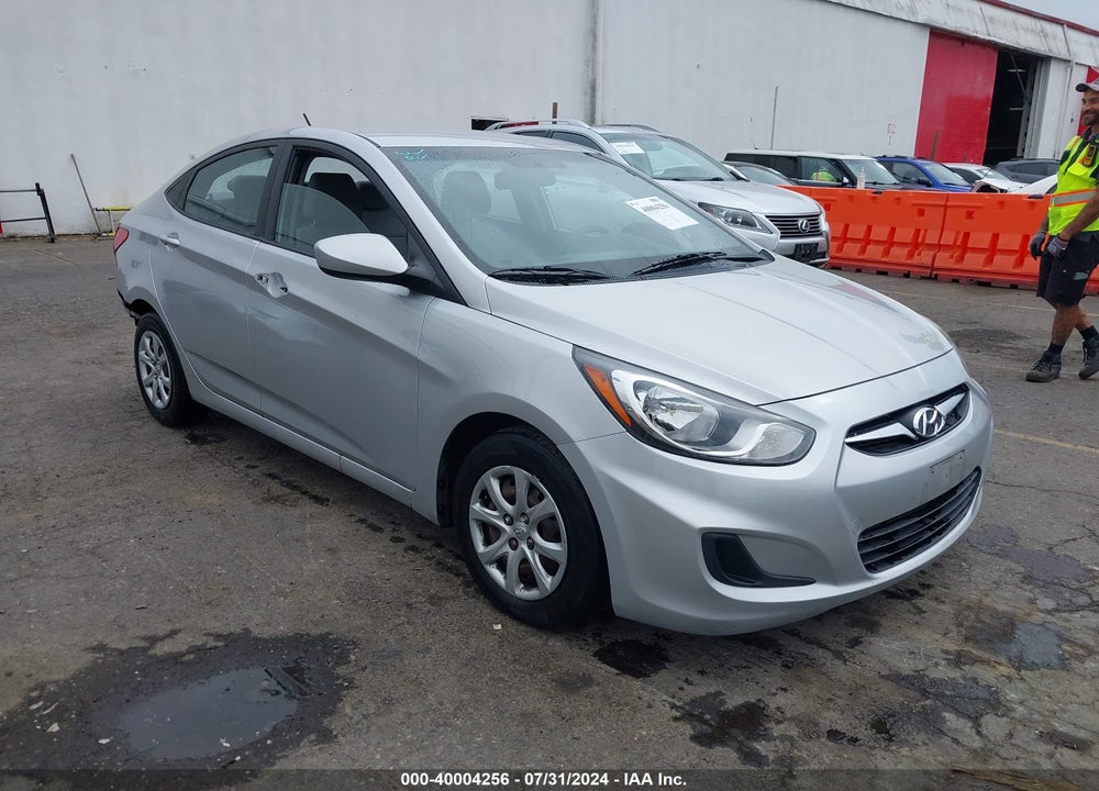 2013 HYUNDAI ACCENT GLS VIN: KMHCT4AE5DU370280