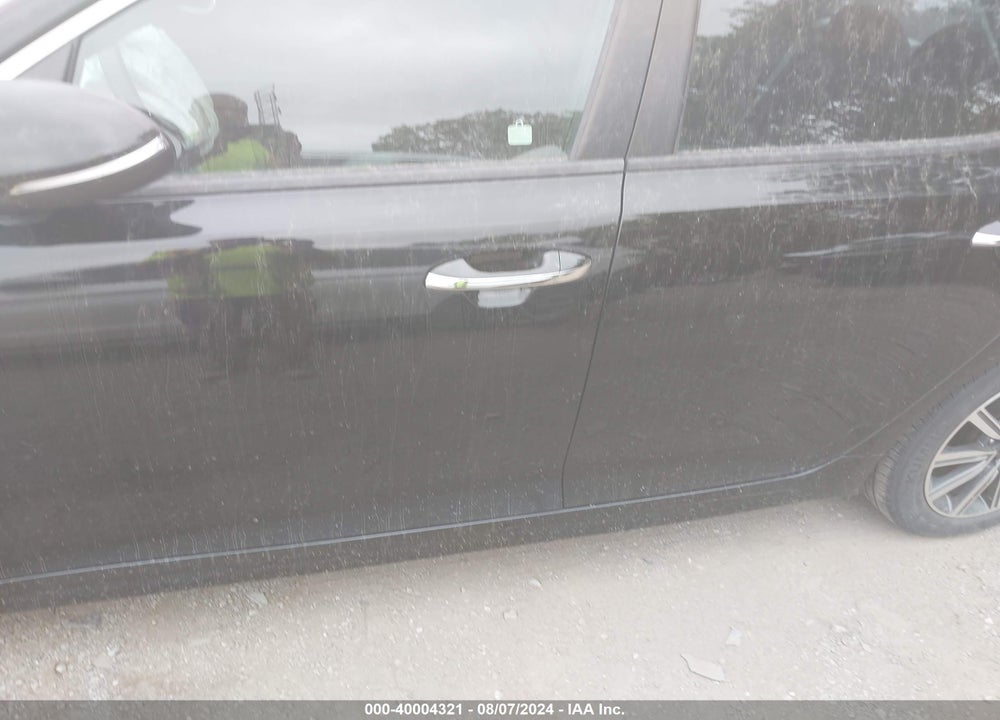 2019 KIA OPTIMA LX VIN: 5XXGT4L31KG354520