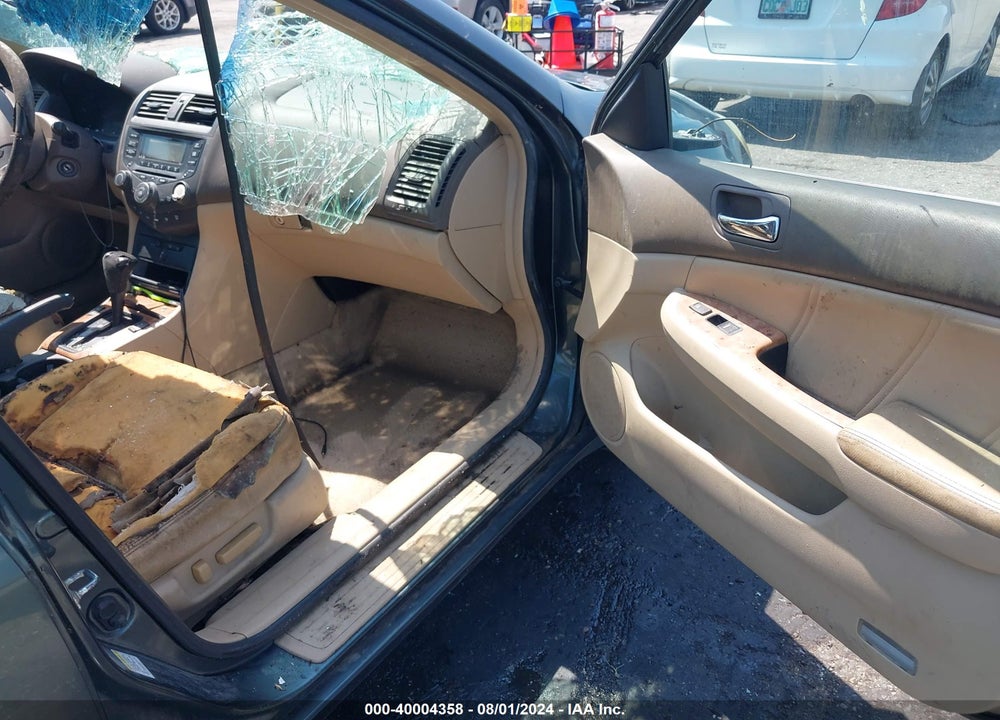 2004 HONDA ACCORD 3.0 EX VIN: 1HGCM66564A028720
